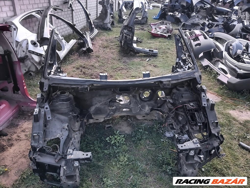 Opel Zafira C nagy eleje és darabjai 1. kép