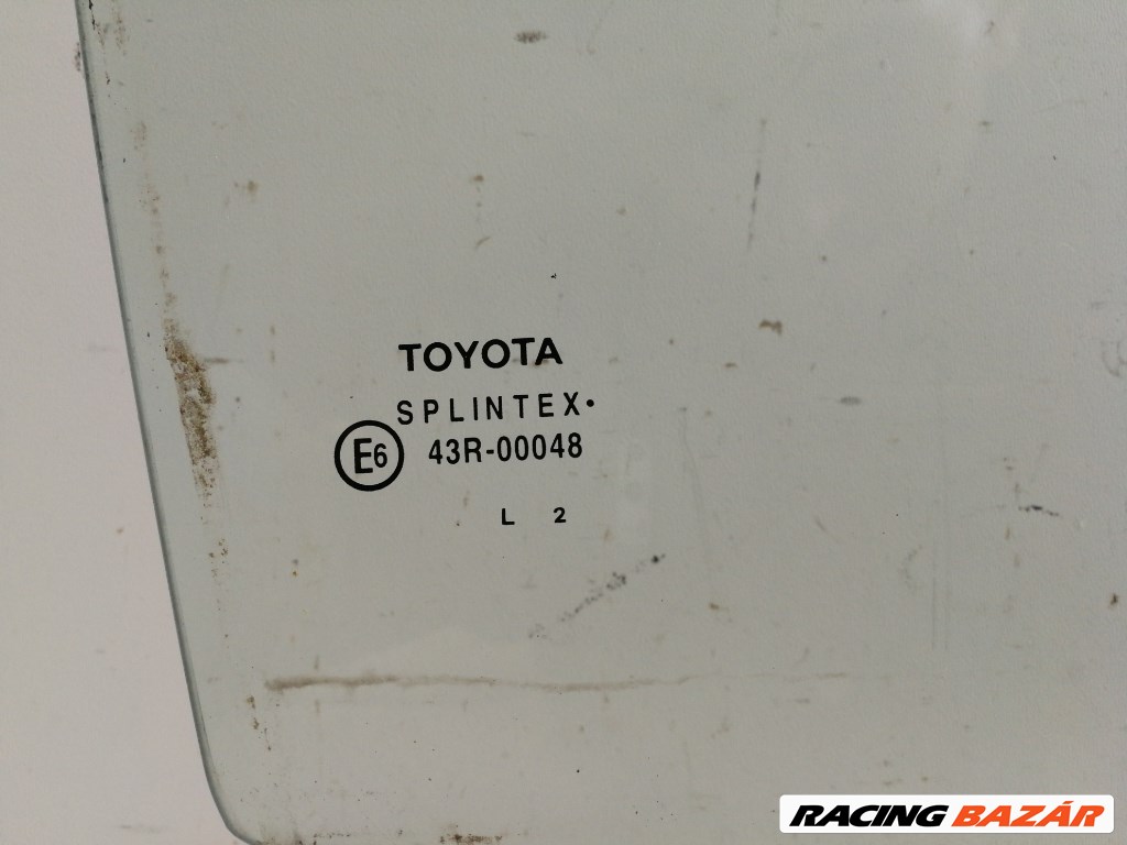 Toyota Yaris (XP10) jobb hátsó ajtó üveg lejáró 2. kép