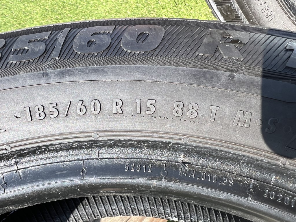 185/60 R15 Semperit Master Grip 2 téli gumi 6mm 6. kép