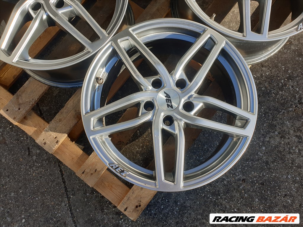 17" 5x112 AEZ 4. kép