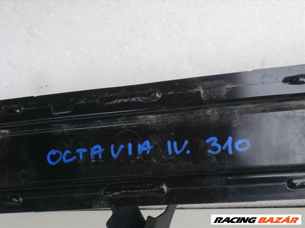 Skoda Octavia IV első lökhárító merevítő 5E3807109 2020-tól 5. kép