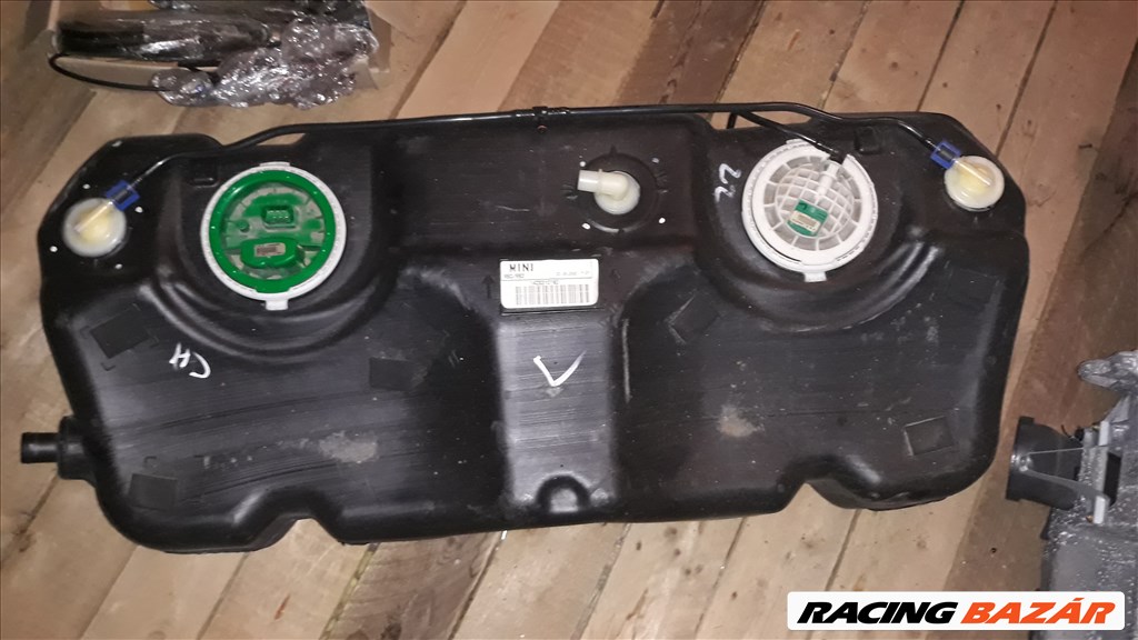 Mini Cooper üzemanyag tank  2. kép