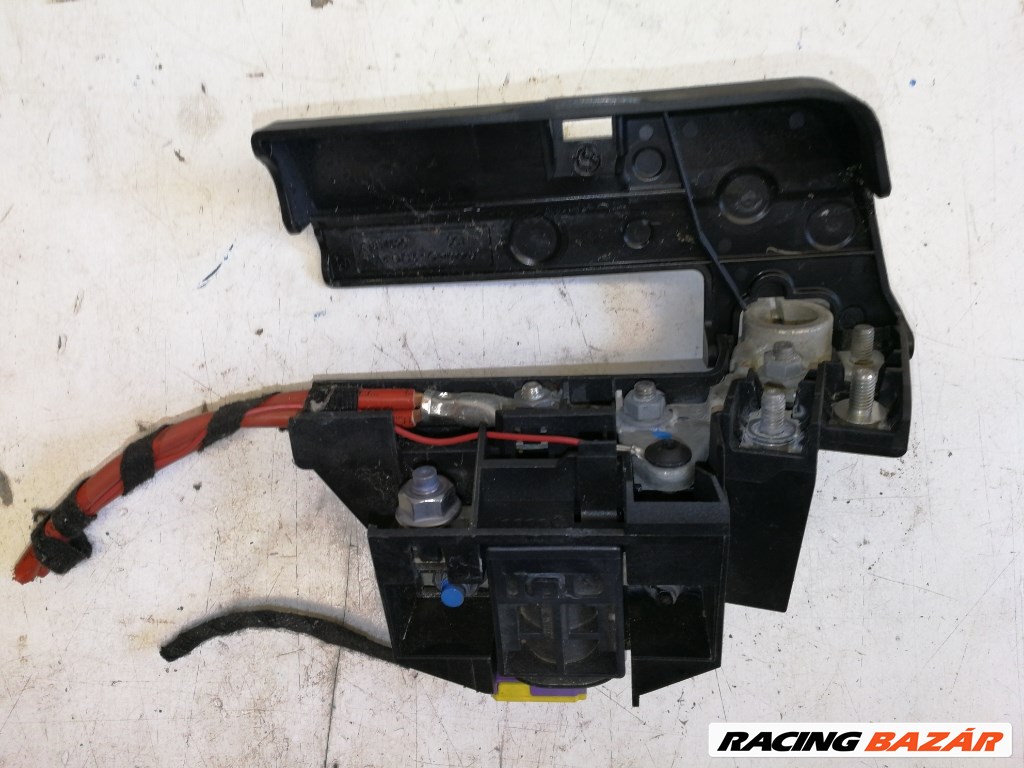 Audi A4 (8K B8) akkumulátor biztosíték 8J0915459 3. kép