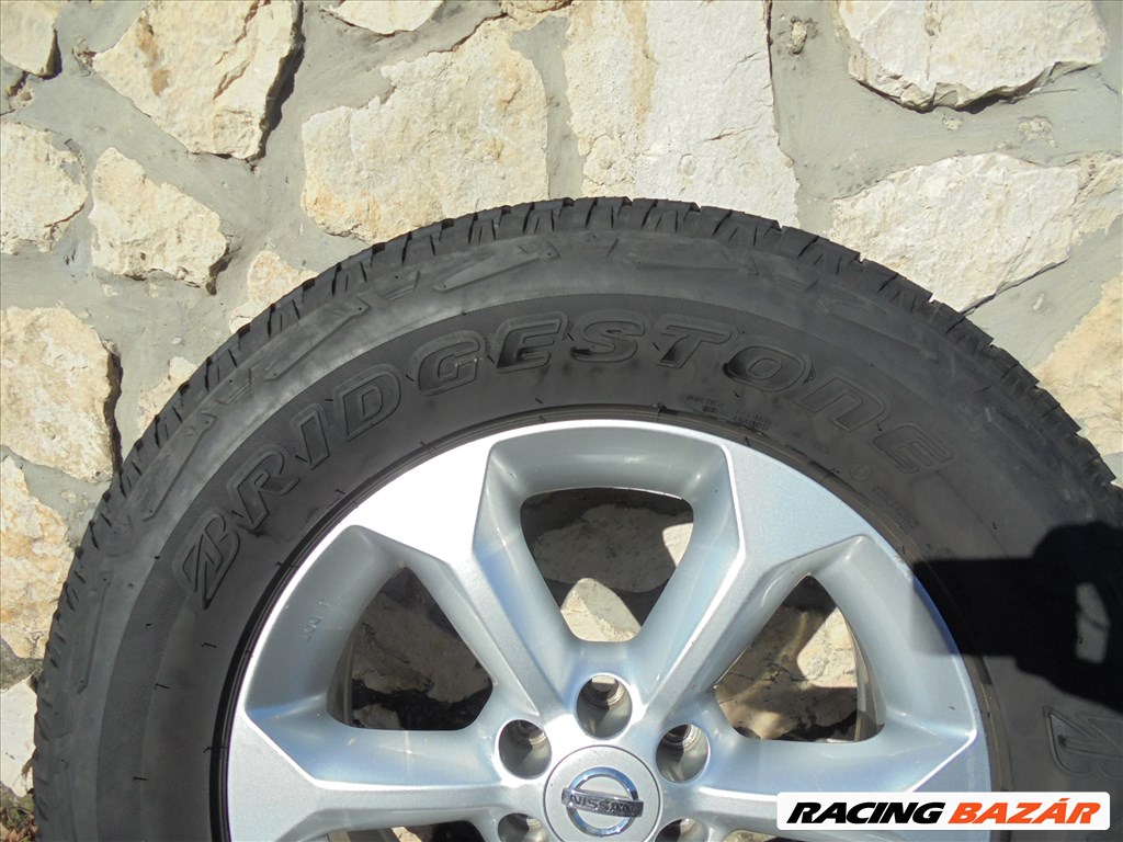 17-es Nissan alufelni 255/65-ös Bridgestone gumival jó állapotban eladó 6. kép