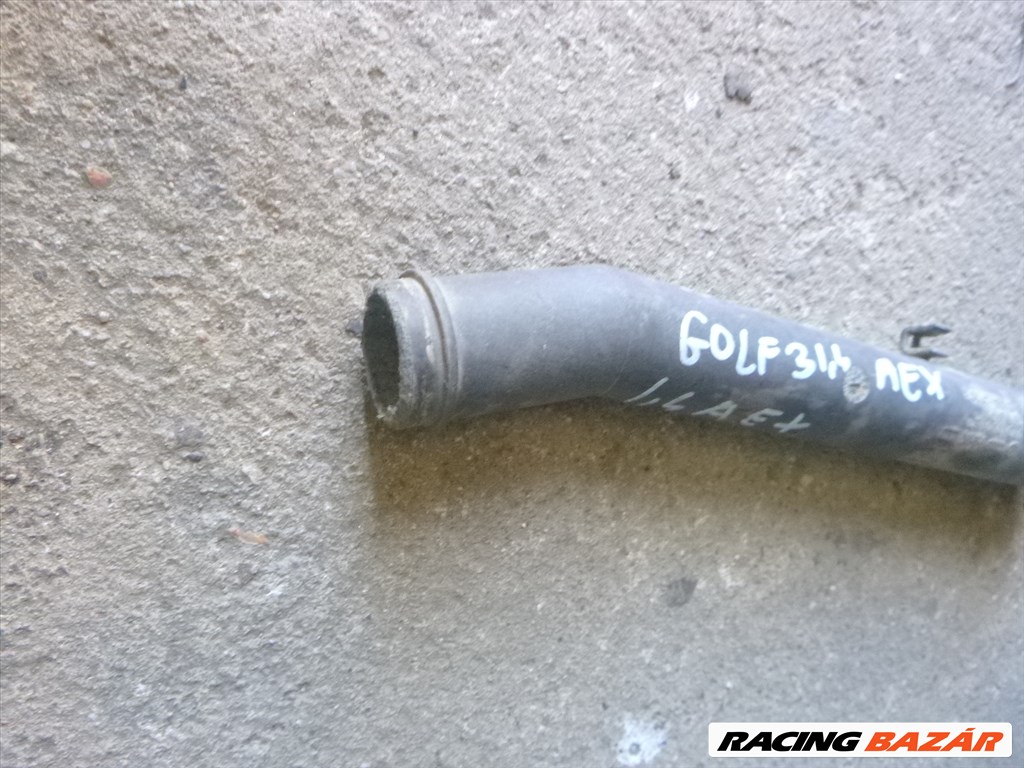 Volkswagen Golf III ,1,4 AEX , 032 121 065 E számú vízcső motorblokk oldalán  032121065e 5. kép