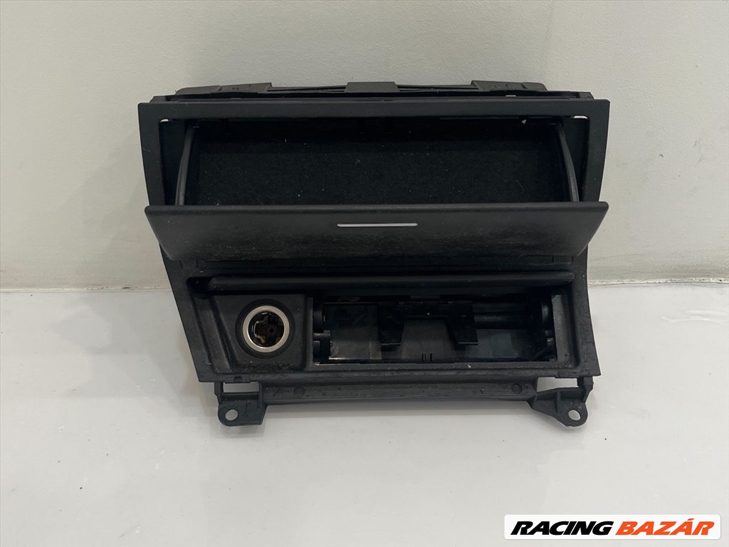 BMW E46 szemüveg tartó, tároló rekesz 8205377 2. kép