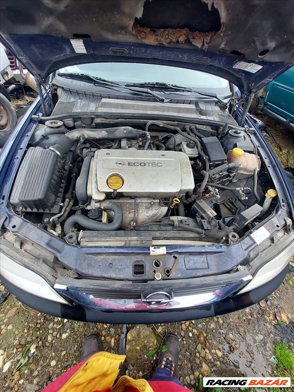 Opel Vectra B bontott alkatrészei 8. kép