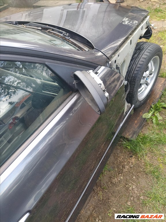 BMW 320i 2. kép