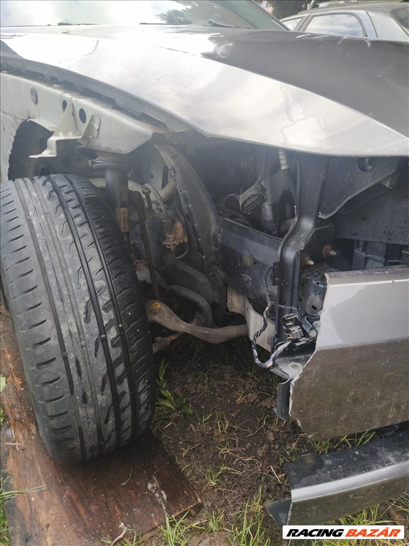 BMW 320i 3. kép