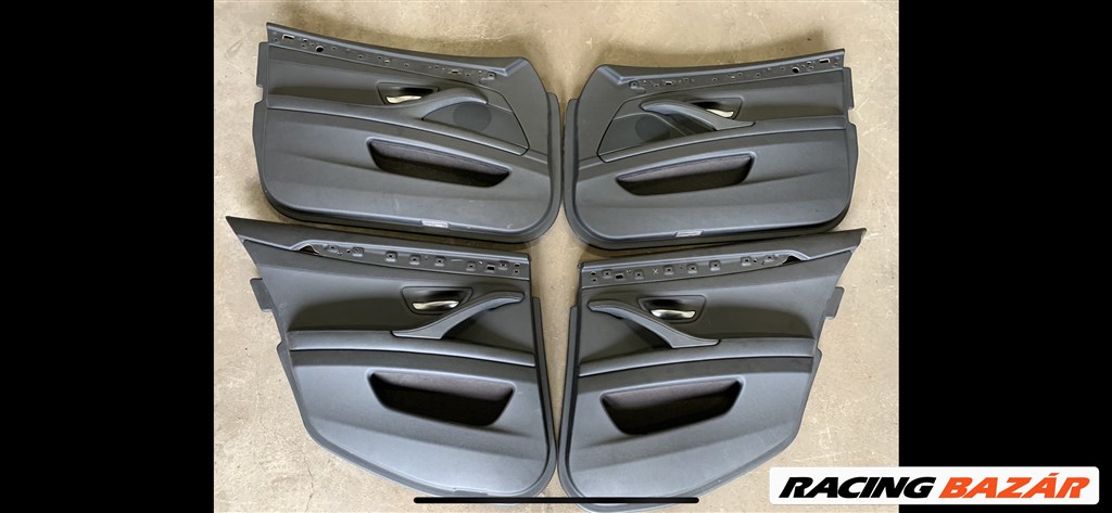 BMW F11 ülések bőrbelső könyöklő ajtókárpitok 2. kép