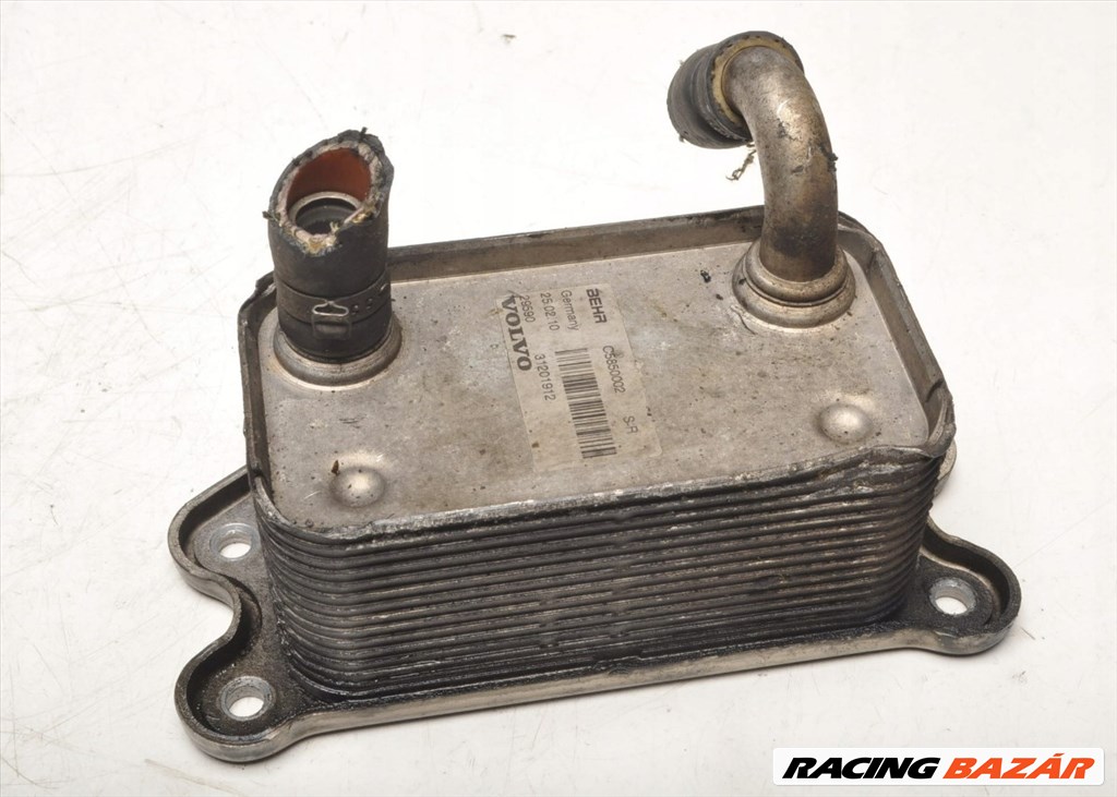 Volvo XC90, Volvo V70, Volvo S60 2.4 D5 olajhűtő 31201912 1. kép