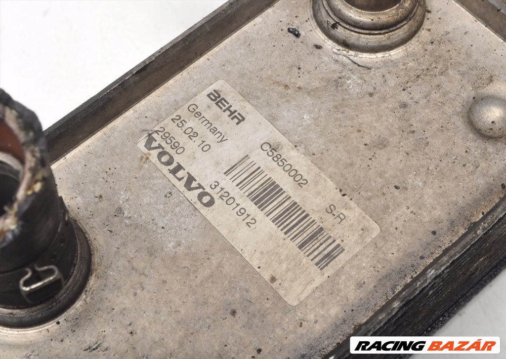 Volvo XC90, Volvo V70, Volvo S60 2.4 D5 olajhűtő 31201912 2. kép