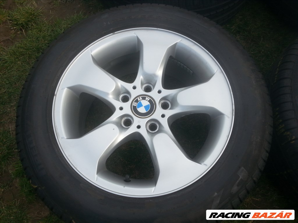 17" gyári BMW X3 alufelni, rajta 235/55 újszerű Pirelli P7 nyári gumi  2. kép