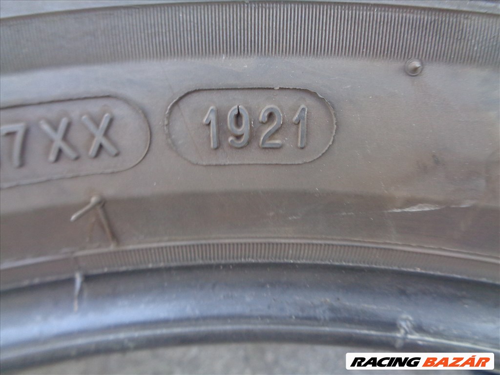 Michelin 235/60R18 nyári gumi 4-5mm-es mintával eladó. 10. kép