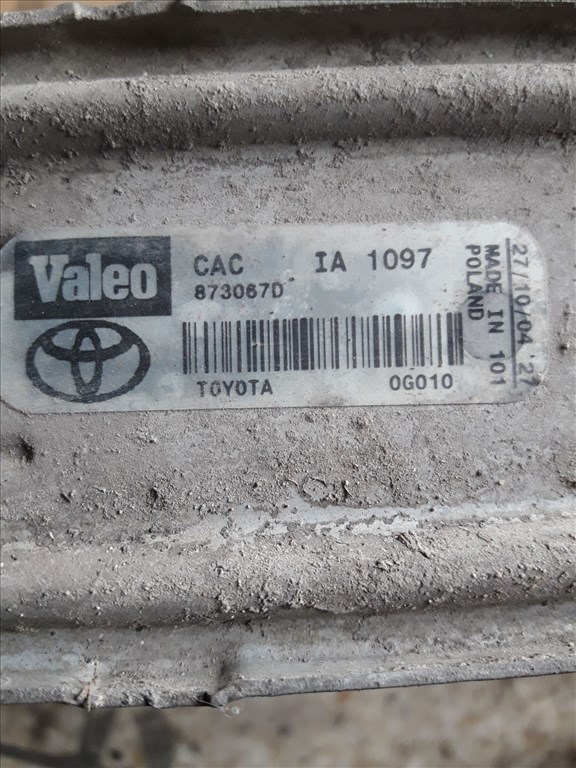 Toyota Avensis Töltõlevegõ Hûtõ / Intercooler 873067D 3. kép