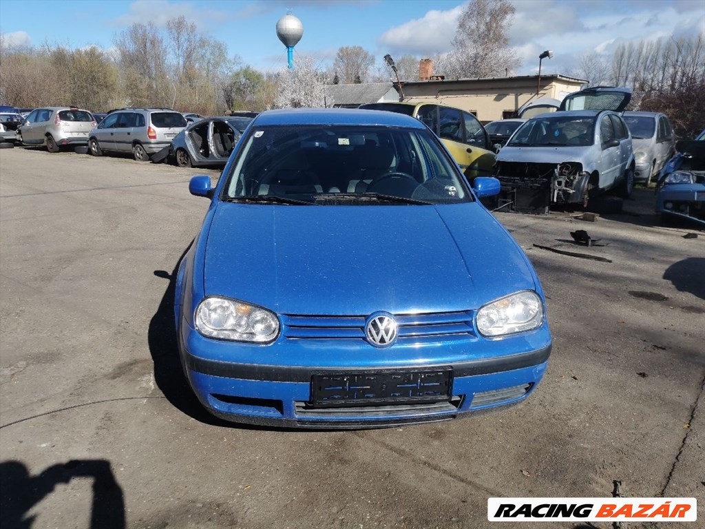 Volkswagen Golf IV 1.4 16V motorháztető  1. kép