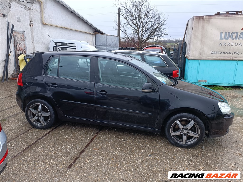 Volkswagen Golf V 1.9tdi (BLS) bontott alkatrészei, LC9Z színben eladók 3. kép