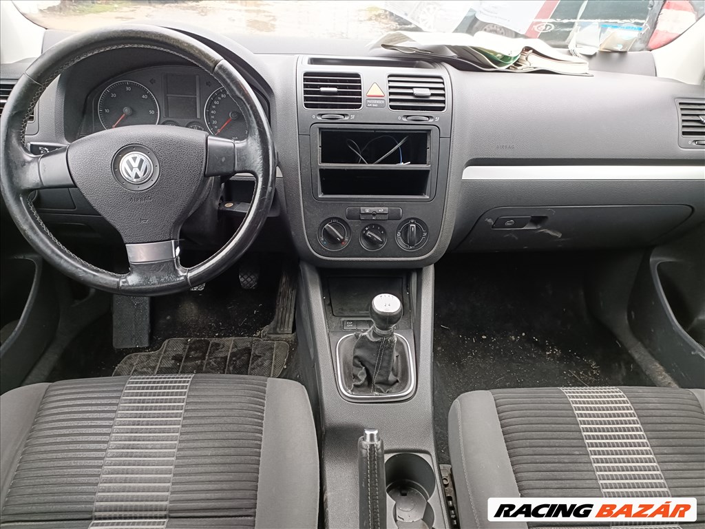 Volkswagen Golf V 1.9tdi (BLS) bontott alkatrészei, LC9Z színben eladók 7. kép