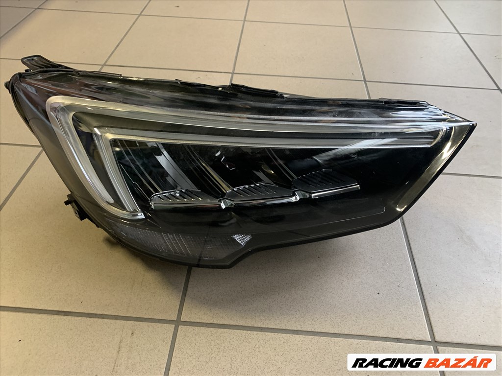 Opel Crossland X (2017-től) Full led fényszóró  39153539 1. kép