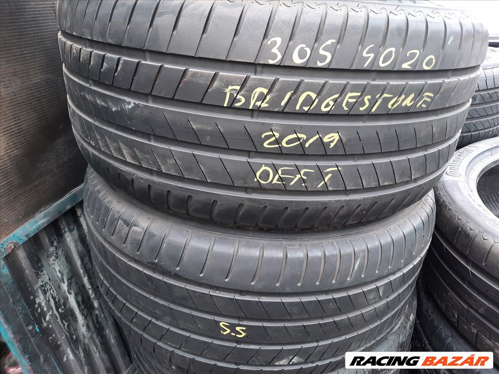  305/40/20" def.tűrő Bridgestone nyári gumi  2. kép