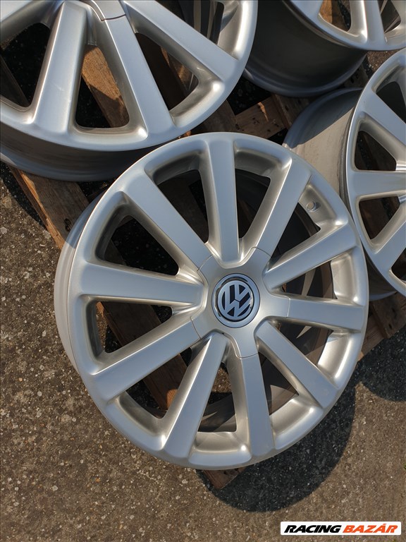 18" 5x112 VW Golf V R32 3. kép