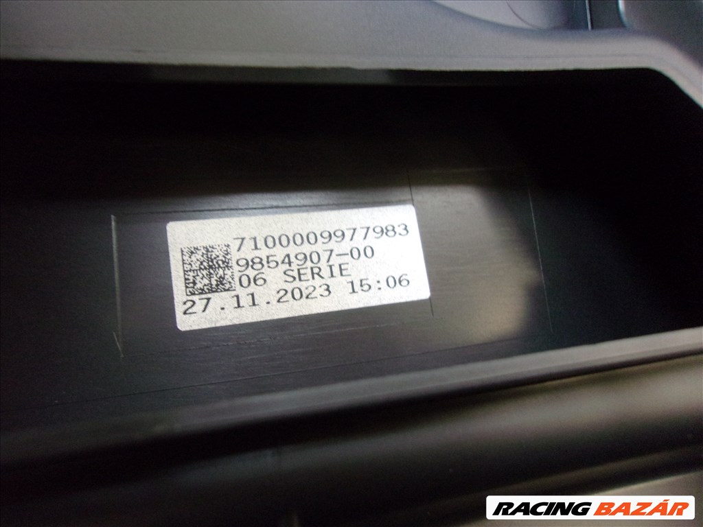 BMW IX I20 csomagtér ajtó 2021-  5. kép