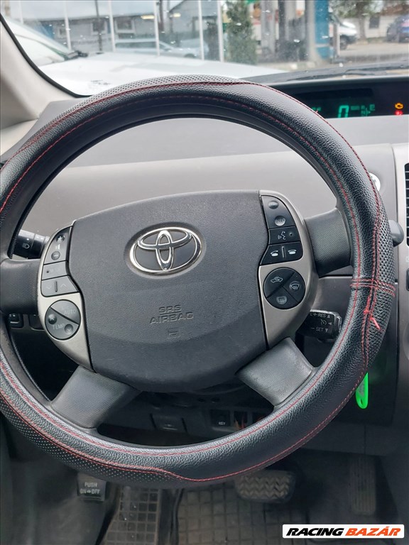 Toyota Prius (XV20) bontott alkatrészei 3. kép