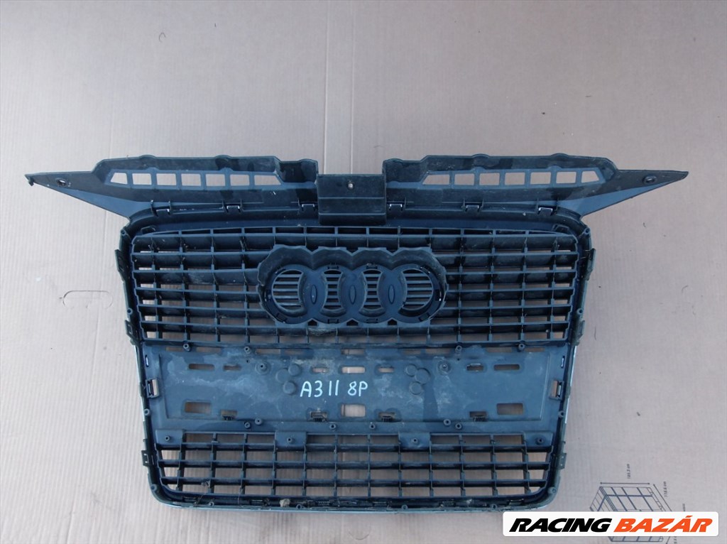 Audi A3 (8P) hűtőmaszk 8p4853651 2. kép
