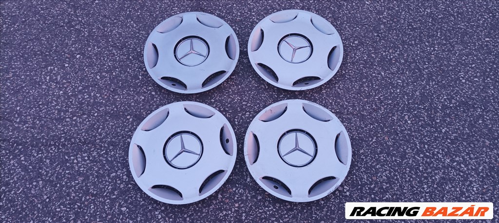 Mercedes- Benz C osztály w202 gyári dísztárcsa szett eladó! 2024010024 1. kép
