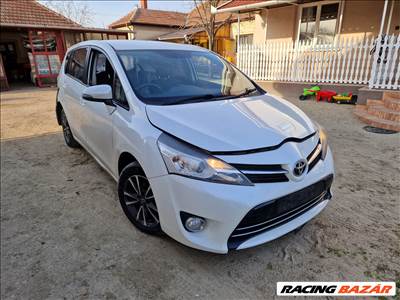 Toyota Verso Facelift 1.6 D4D 1WW bontott alkatrész, bontás, bontott jármű