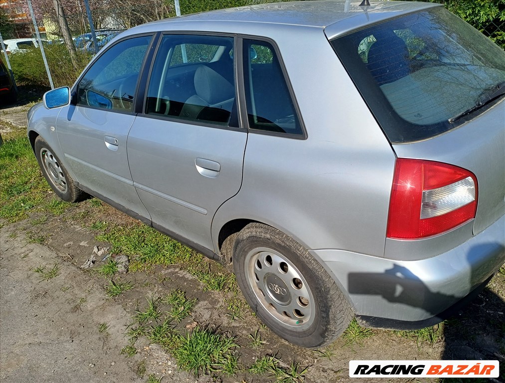 Audi A3 (8L) bontott alkatrészei 1.6 benzin  5. kép