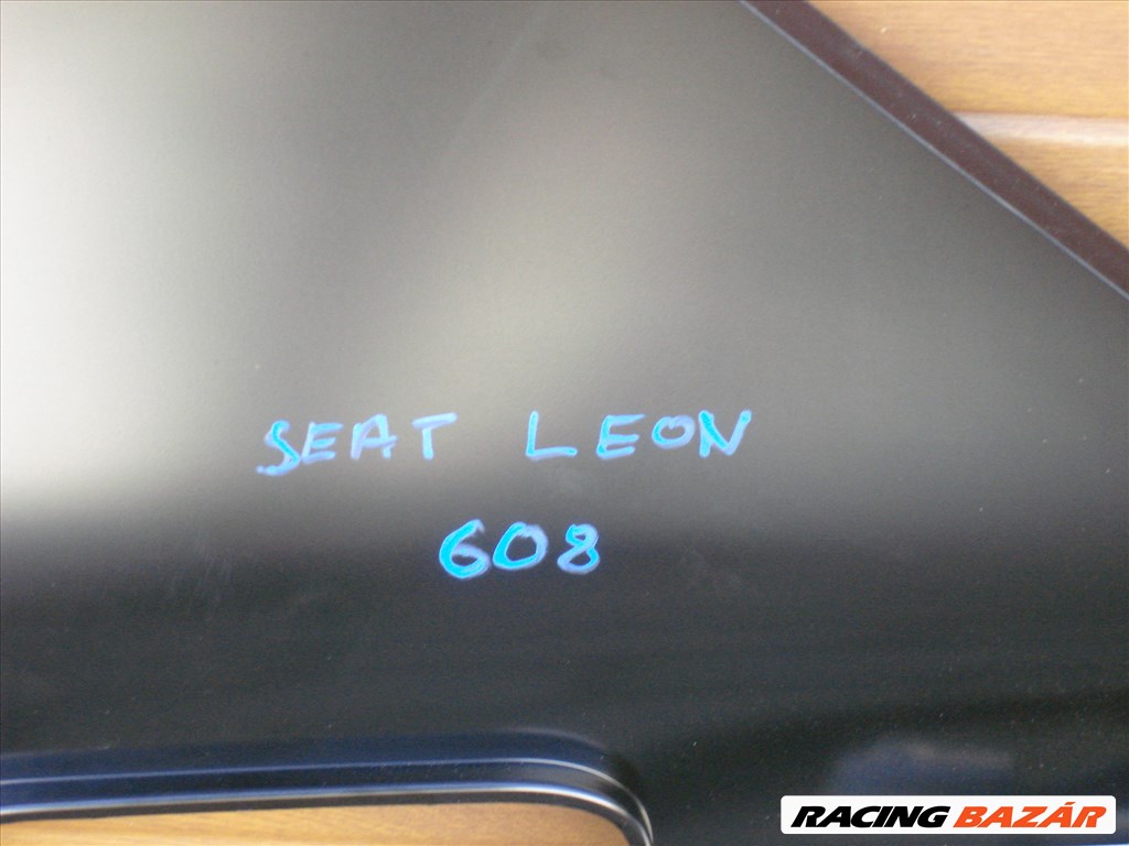 Seat Leon 5 ajtós Új Jobb hátsó Sárvédő 5F6 2020-tól 5. kép