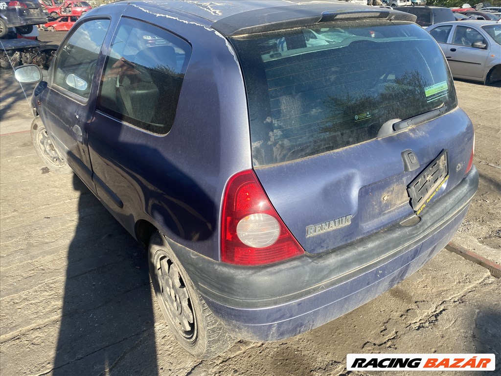 Renault Clio II bontott alkatrészei 2. kép