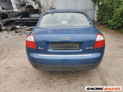 Audi A4 (B6/B7) 1.9 TDI CSOMAGTÉR ajtó 