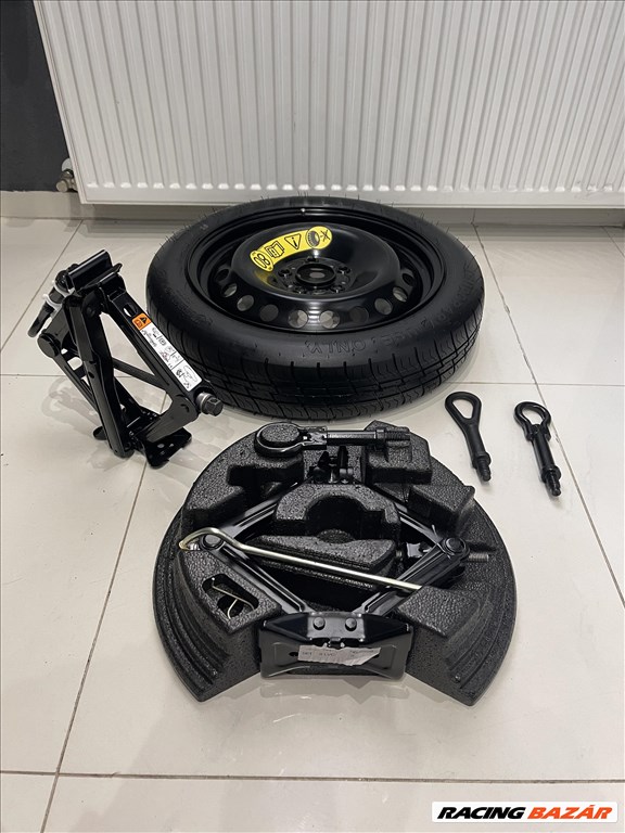 Ford Puma Gyáriúj Vékony Pótkerék Mankókerék Specialistától Ingxen Szállítva 3-Óra 1. kép