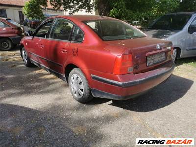 Volkswagen Passat B5 1.6 CSOMAGTÉR ajtó 