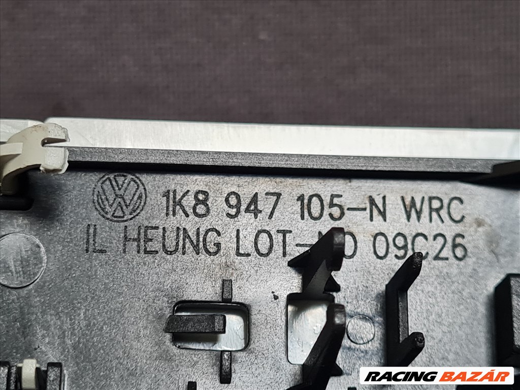 Volkswagen Golf VI beltér világítás első, piros LED-del 1K8 947 105 N 9. kép