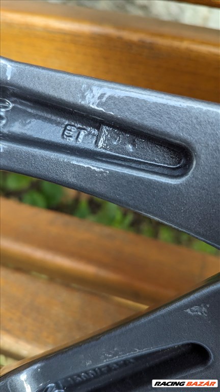 Újszerű 18-as Fondmetal alufelni 7600/F6-A - 8Jx 18 H2 - ET42 - 5x112 9. kép