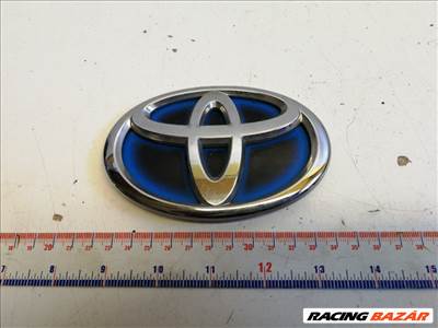Toyota Yaris (XP130) hátsó jel (embléma)