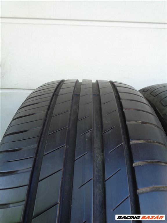 Goodyear 225/55R17 nyári gumi újszerűen eladó.  2. kép