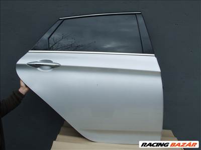 Hyundai i40 jobb hátsó kombi ajtó kompletten