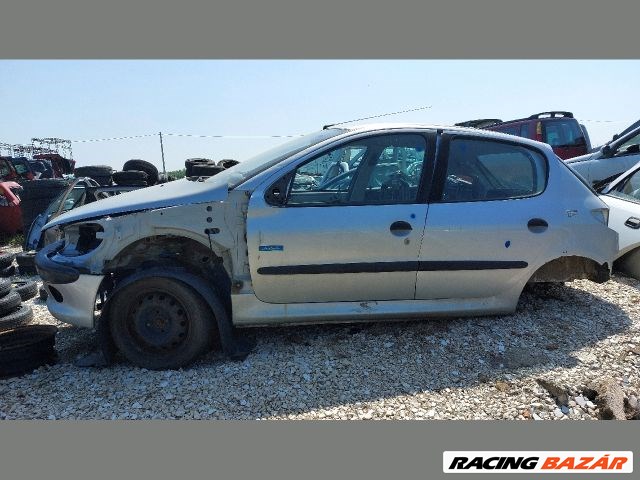 Peugeot 206 1.4 HDI bontott alkatrészei (23/57) 1. kép