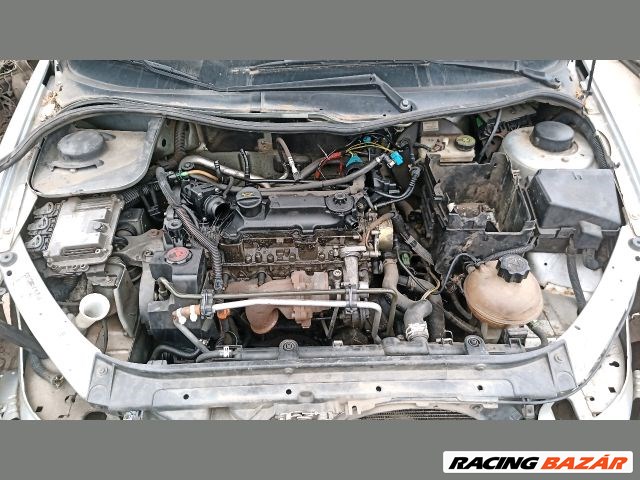 Peugeot 206 1.4 HDI bontott alkatrészei (23/57) 12. kép