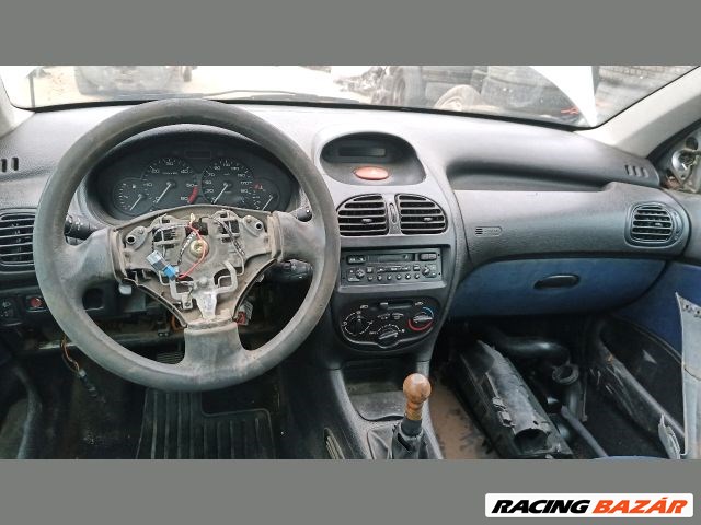 Peugeot 206 1.4 HDI bontott alkatrészei (23/57) 9. kép