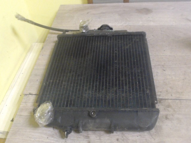 SUZUKI SWIFT 89-96 Vízhűtő. radiátor 1. kép