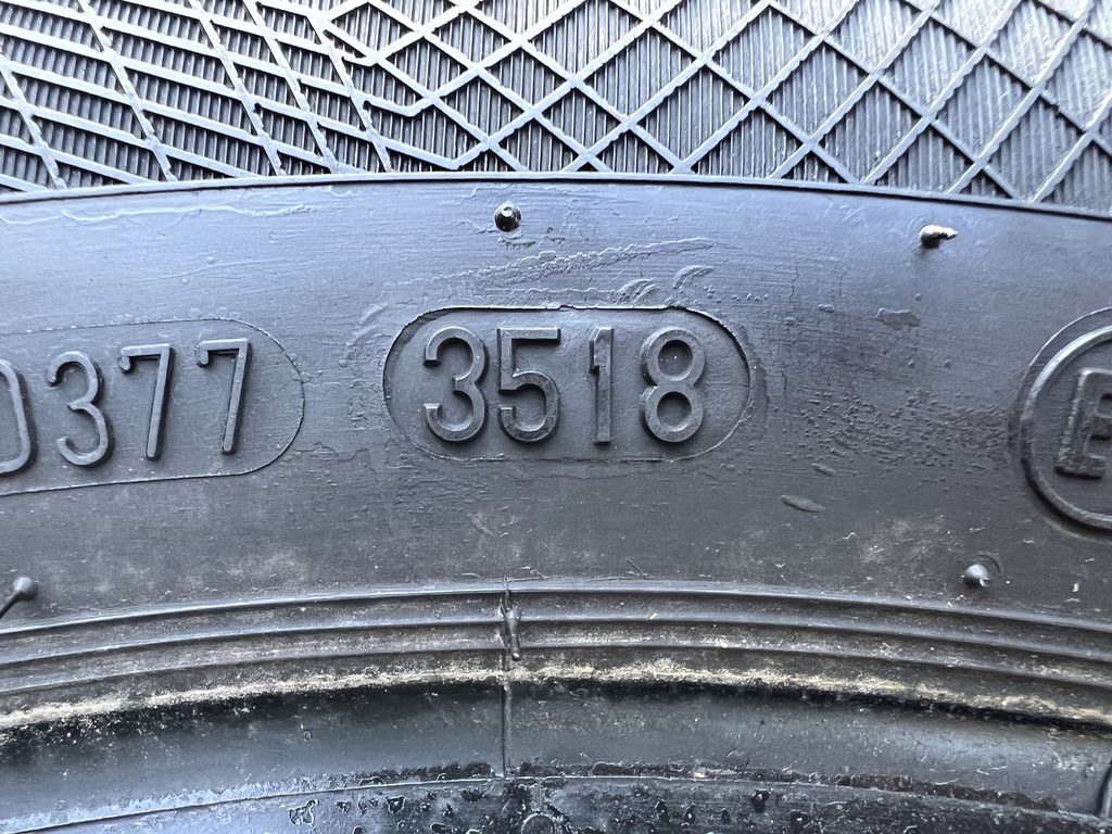 215/55 R17 Continental WinterContact Ts850P téli gumi 5,5-6mm 5. kép