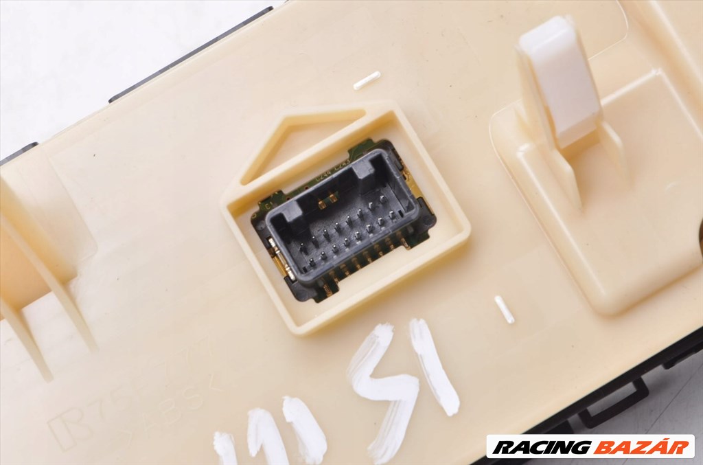 Lexus IS (XE30) klíma vezérlő panel 75f777 4. kép