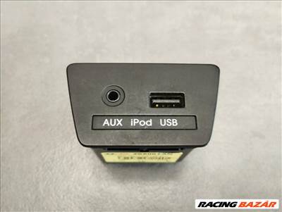 Hyundai ix35 USB aljzat 961102s500