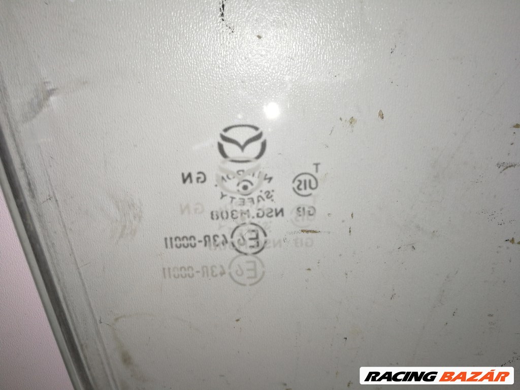 Mazda 2 (DE) jobb hátsó ajtó üveg lejáró 2. kép