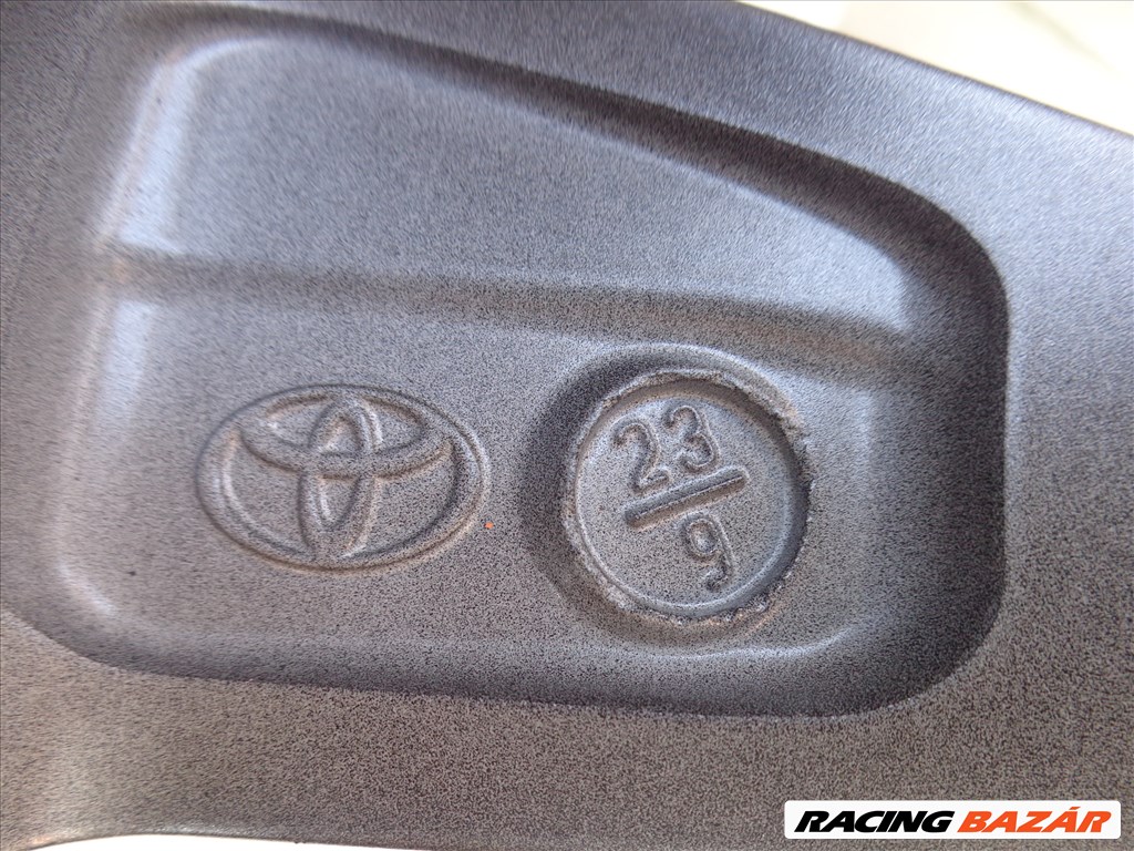 Toyota RAV4 új gyári alufelnik R18 6. kép